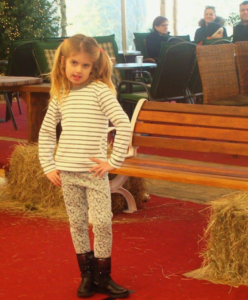 Modna revija: Zvjezdice “Libretići” nosile modele Zvjezdice