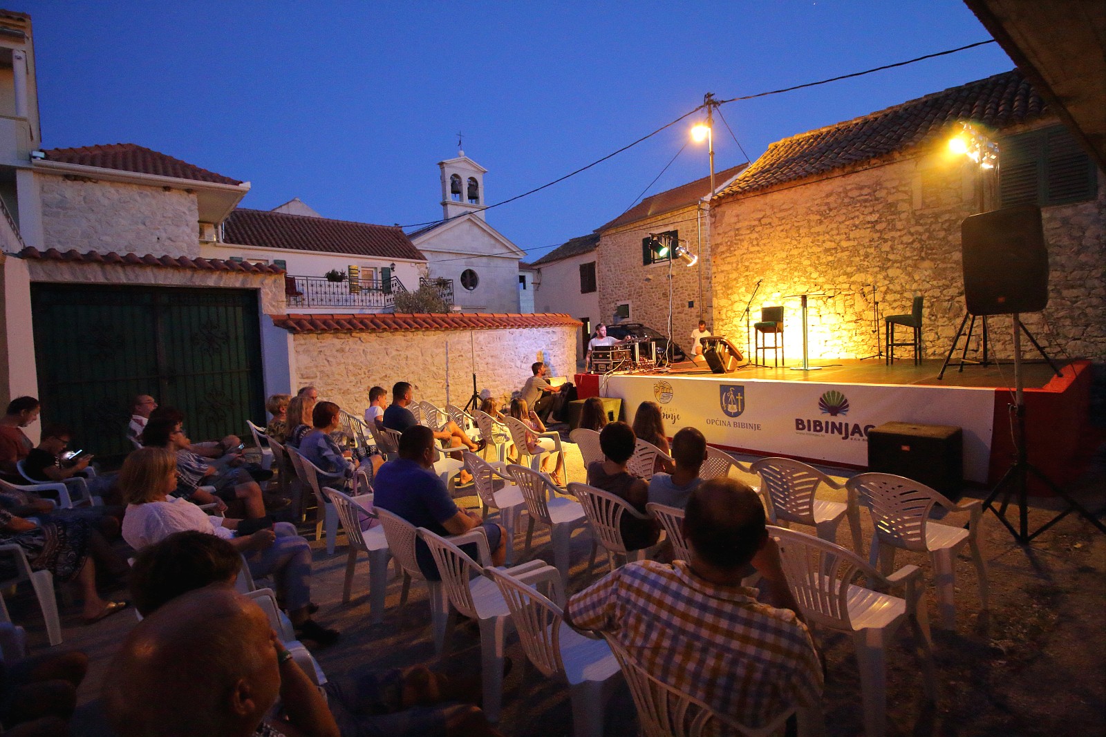 Zuhra i Drele nasmijali Bibinjce do suza