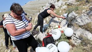 30.08.2015., Kornati – Na otoku Kornatu obiljezena je 8. obljetnica stradanja 12 vatrogasaca iz Sibenika, Vodica i Tisnog. Photo: Dusko Jaramaz/PIXSELL 30.08.2015., Kornati – Na otoku Kornatu obiljezena je 8. obljetnica stradanja 12 vatrogasaca iz Sibenika, Vodica i Tisnog. Photo: Dusko Jaramaz/PIXSELL