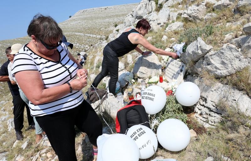 30.08.2015., Kornati – Na otoku Kornatu obiljezena je 8. obljetnica stradanja 12 vatrogasaca iz Sibenika, Vodica i Tisnog. Photo: Dusko Jaramaz/PIXSELL 30.08.2015., Kornati – Na otoku Kornatu obiljezena je 8. obljetnica stradanja 12 vatrogasaca iz Sibenika, Vodica i Tisnog. Photo: Dusko Jaramaz/PIXSELL
