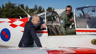 Zemunik: 20. obljetnica akrobatske grupe “Krila Oluje” Zemunik: 20. obljetnica akrobatske grupe “Krila Oluje”