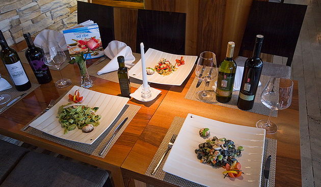 Restoran Bruschetta: Menu za Dane dimljenih i mariniranih Cromarisovih proizvoda, Foto: Saša Čuka