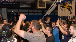 Humanitarno gledanje utakmice Zadar-Cibona (85-84) u Jazinama Humanitarno gledanje utakmice Zadar-Cibona (85-84) u Jazinama