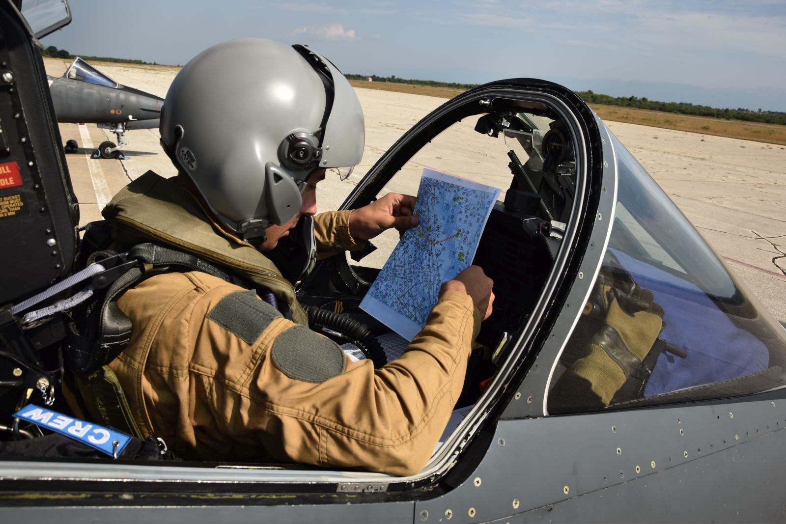 Francuski vojni avioni u vojarni “Pukovnik Mirko Vukušić”u Zemuniku Francuski vojni avioni u vojarni “Pukovnik Mirko Vukušić”u Zemuniku