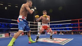Svjetska boksačka liga, grupa B C1, kategorija 46-49 kg, Nodari Darbaidze (Croatian Knights) – Samuel Carmona (France Fighting Roosters).