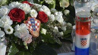 Na stadionu u Stanovima obilježena 10. obljetnica smrti Hrvoja Ćustića Na stadionu u Stanovima obilježena 10. obljetnica smrti Hrvoja Ćustića