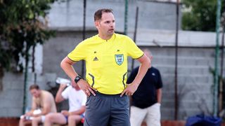 Na Stanovima se uz boćarski turnir održao i revijalni nogometni turnir. Osim prijavljenih ekipa, snage su ponovno odmjeravali liječnici Opće bolnice Zadar i predstavnici poglavarstva Grada Zadra. Na Stanovima se uz boćarski turnir održao i revijalni nogometni turnir. Osim prijavljenih ekipa, snage su ponovno odmjeravali liječnici Opće bolnice Zadar i predstavnici poglavarstva Grada Zadra.