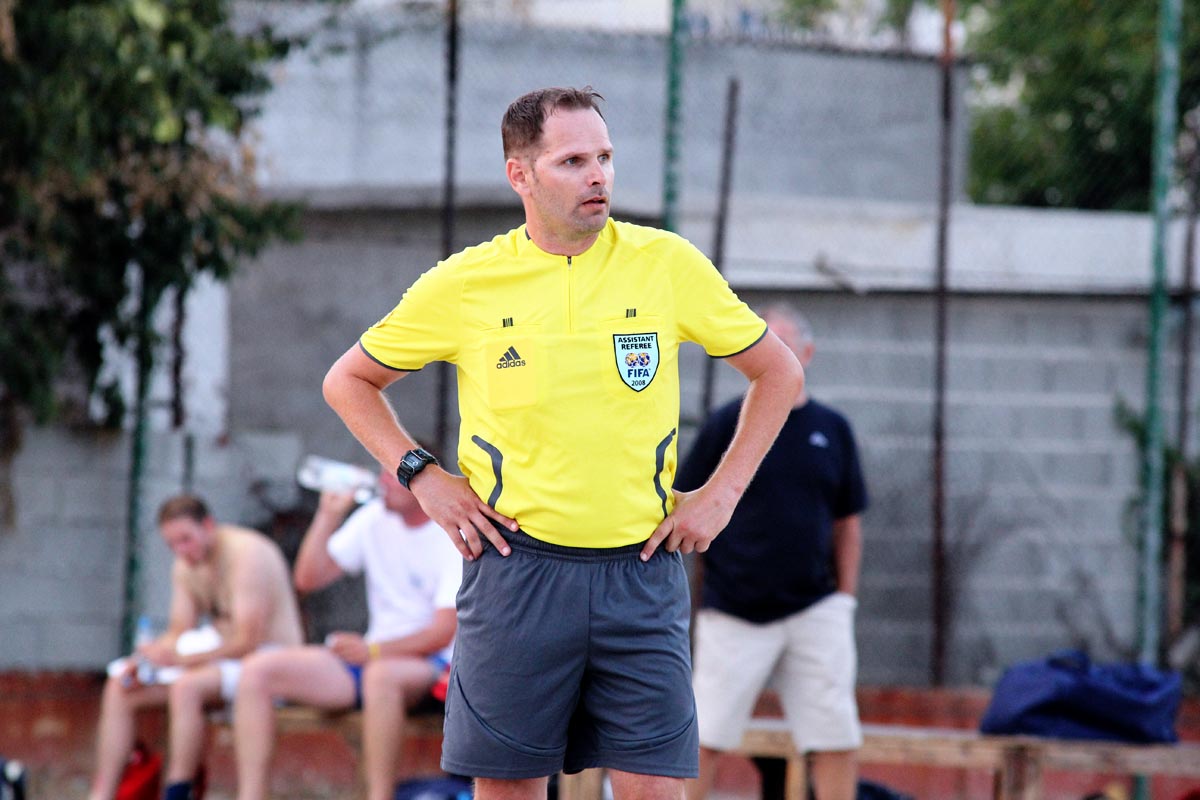 Na Stanovima se uz boćarski turnir održao i revijalni nogometni turnir. Osim prijavljenih ekipa, snage su ponovno odmjeravali liječnici Opće bolnice Zadar i predstavnici poglavarstva Grada Zadra. Na Stanovima se uz boćarski turnir održao i revijalni nogometni turnir. Osim prijavljenih ekipa, snage su ponovno odmjeravali liječnici Opće bolnice Zadar i predstavnici poglavarstva Grada Zadra.