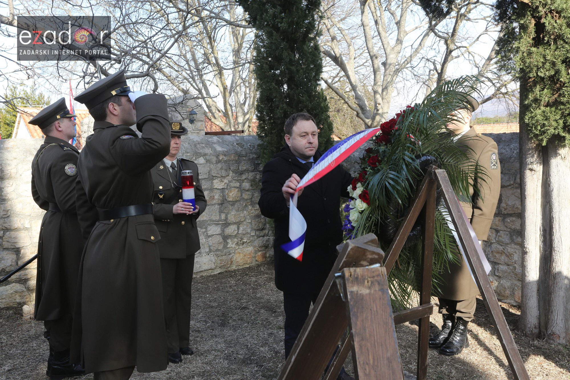 U Donjem Karinu obilježeno sjećanje na rušenje Franjevačkog samostana tijekom VRO Maslenica