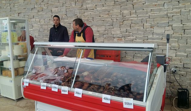 Velika subota na Seljačkoj tržnici u Zadru