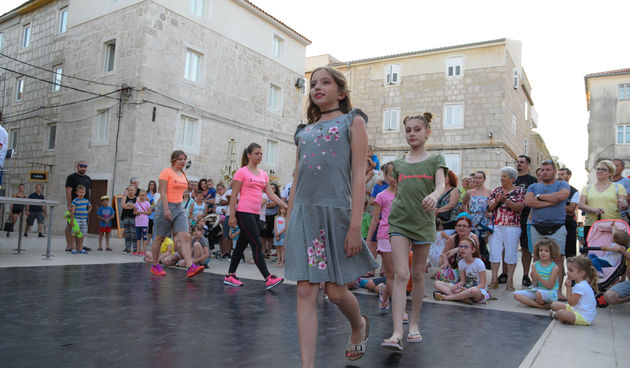 Pag, plesna udruga Kissa