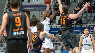 A-1 liga za prvaka, 4. kolo: KK Zadar – GKK Šibenik 101-64, Foto: Kristijan Orlić A-1 liga za prvaka, 4. kolo: KK Zadar – GKK Šibenik 101-64, Foto: Kristijan Orlić