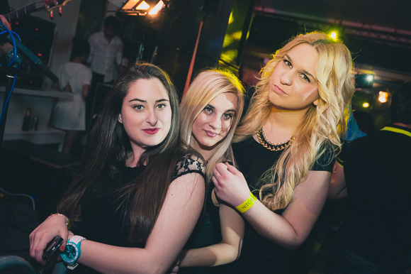 Ana Nikolić @ Hitch bar, 2.5.2015. (Foto: Ivan Toman)