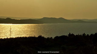 Križ, zalazak Puntamika, foto: Leonard Kvarantan Križ, zalazak Puntamika, foto: Leonard Kvarantan