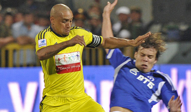 Roberto Carlos, foto: fc-anji.ru