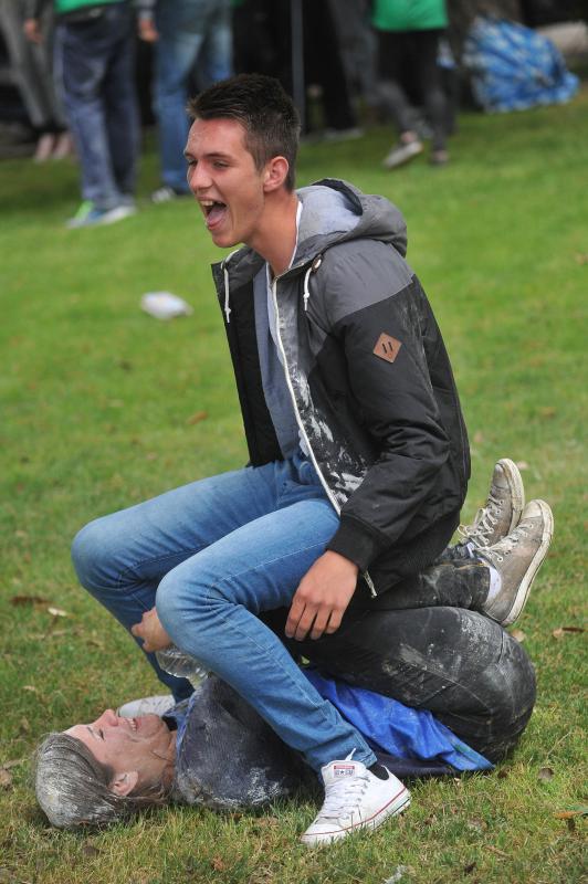 Ludijada zadarskih maturanata 16. svibnja 2014. Foto: Filip Brala/PIXSELL Ludijada zadarskih maturanata 16. svibnja 2014. Foto: Filip Brala/PIXSELL