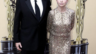 82. Red Carpet Oscara (oscar.go.com)