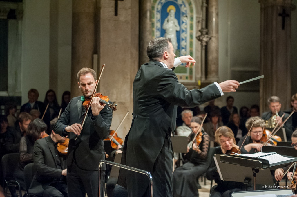 Stefan Milenković i Zadarski komorni orkestar u katedrali sv. Stošije
