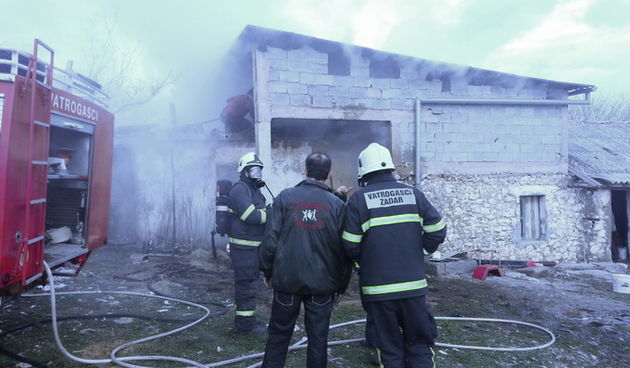 Požar u pojati kod Jovića