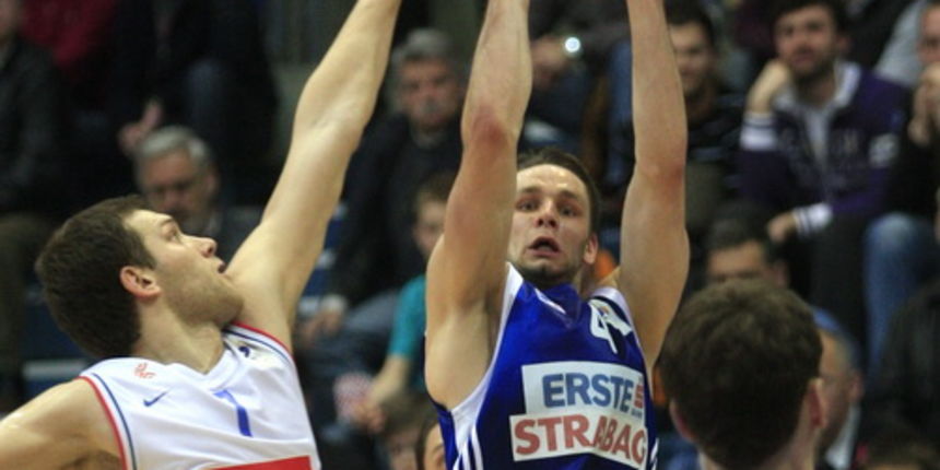 Zagreb, 250311. KC Drazen Petrovic. Kosarkaska utakmica, 2.kolo Liga za prvaka Cibona – Zadar. Na slici: Goran Vrban, Marko Car 4. Foto: Nenad Dugi / Cropix Zagreb, 250311. KC Drazen Petrovic. Kosarkaska utakmica, 2.kolo Liga za prvaka Cibona – Zadar. Na slici: Goran Vrban, Marko Car 4. Foto: Nenad Dugi / Cropix