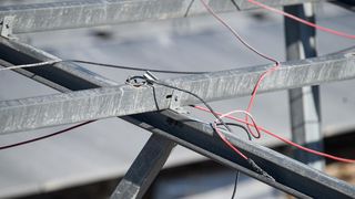 U Zatonu Obrovačkom bura uništila jednu od najvećih solarnih elektrana u Hrvatskoj U Zatonu Obrovačkom bura uništila jednu od najvećih solarnih elektrana u Hrvatskoj