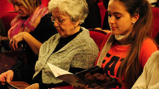 Zadar, 13.12.2012. snimio: Nenad Marčev
komedija
Miro Gavran
LUTKA,
redatelj: Mladena Gavran
igraju: Robert Kurbaša i Doris Pinčić
TEATAR GAVRAN
dramska pretplata
Velika dvorana HNK Zadar Zadar, 13.12.2012. snimio: Nenad Marčev
komedija
Miro Gavran
LUTKA,
redatelj: Mladena Gavran
igraju: Robert Kurbaša i Doris Pinčić
TEATAR GAVRAN
dramska pretplata
Velika dvorana HNK Zadar