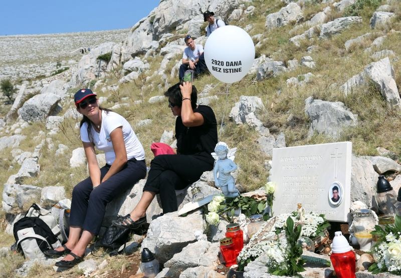 30.08.2015., Kornati – Na otoku Kornatu obiljezena je 8. obljetnica stradanja 12 vatrogasaca iz Sibenika, Vodica i Tisnog. Photo: Dusko Jaramaz/PIXSELL 30.08.2015., Kornati – Na otoku Kornatu obiljezena je 8. obljetnica stradanja 12 vatrogasaca iz Sibenika, Vodica i Tisnog. Photo: Dusko Jaramaz/PIXSELL