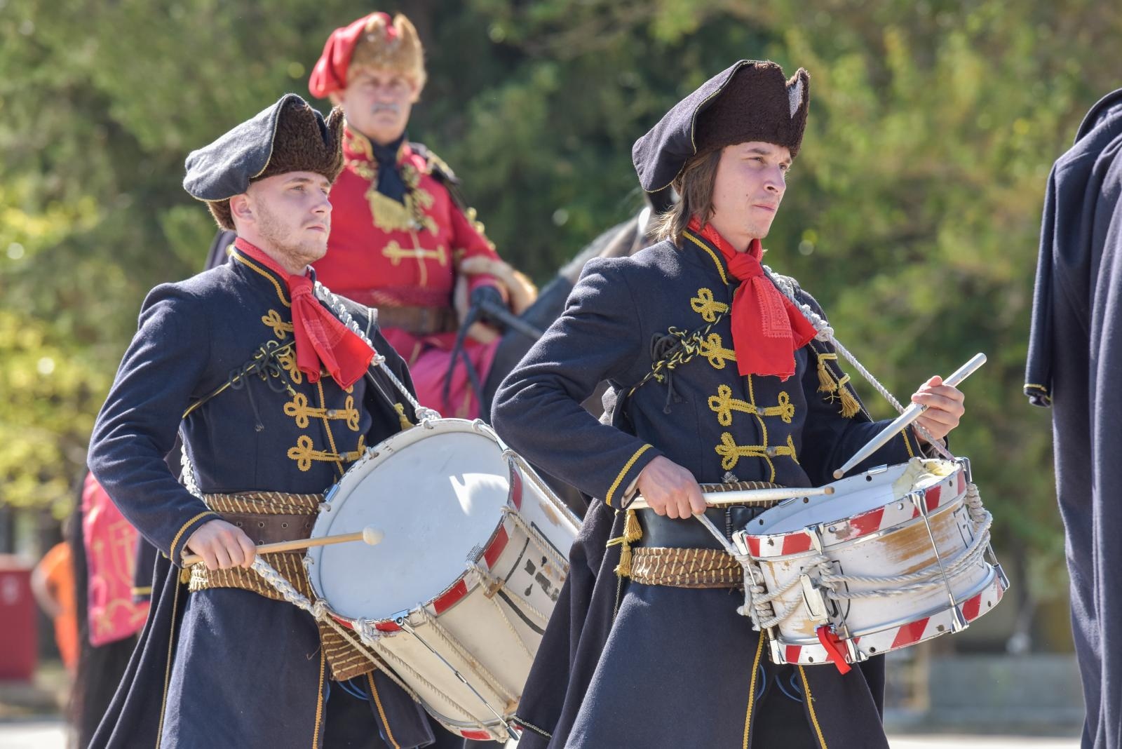 Svečanost povodom završetka obuke pilota na helikopterima OH-58D Kiowa Warrior Svečanost povodom završetka obuke pilota na helikopterima OH-58D Kiowa Warrior