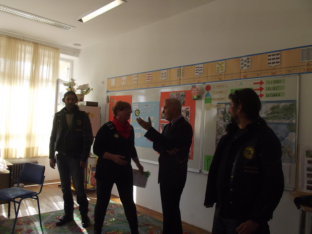 “Beštije” posjetile OŠ Šimuna Kožičića Benje “Beštije” posjetile OŠ Šimuna Kožičića Benje