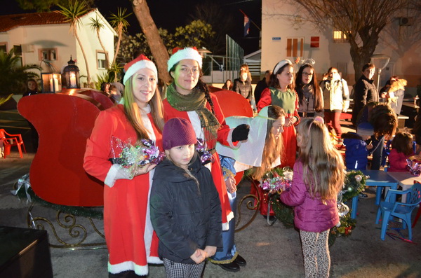 Advent na Viru: Sveta Luce razveselila virske mališane, upaljena treća adventska svijeća Advent na Viru: Sveta Luce razveselila virske mališane, upaljena treća adventska svijeća
