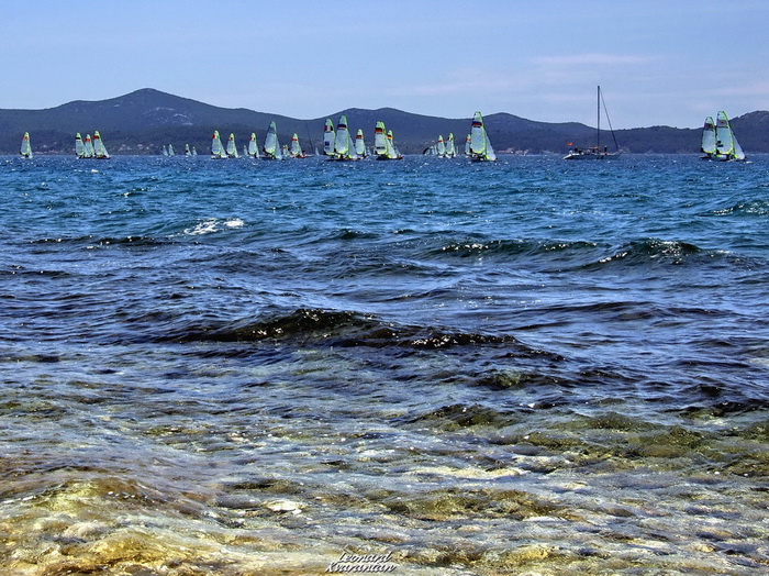Jedrenje: SP klase 49er – drugi dan 8. svibnnja 2012, Foto: Leonard Kvarantan Jedrenje: SP klase 49er – drugi dan 8. svibnnja 2012, Foto: Leonard Kvarantan