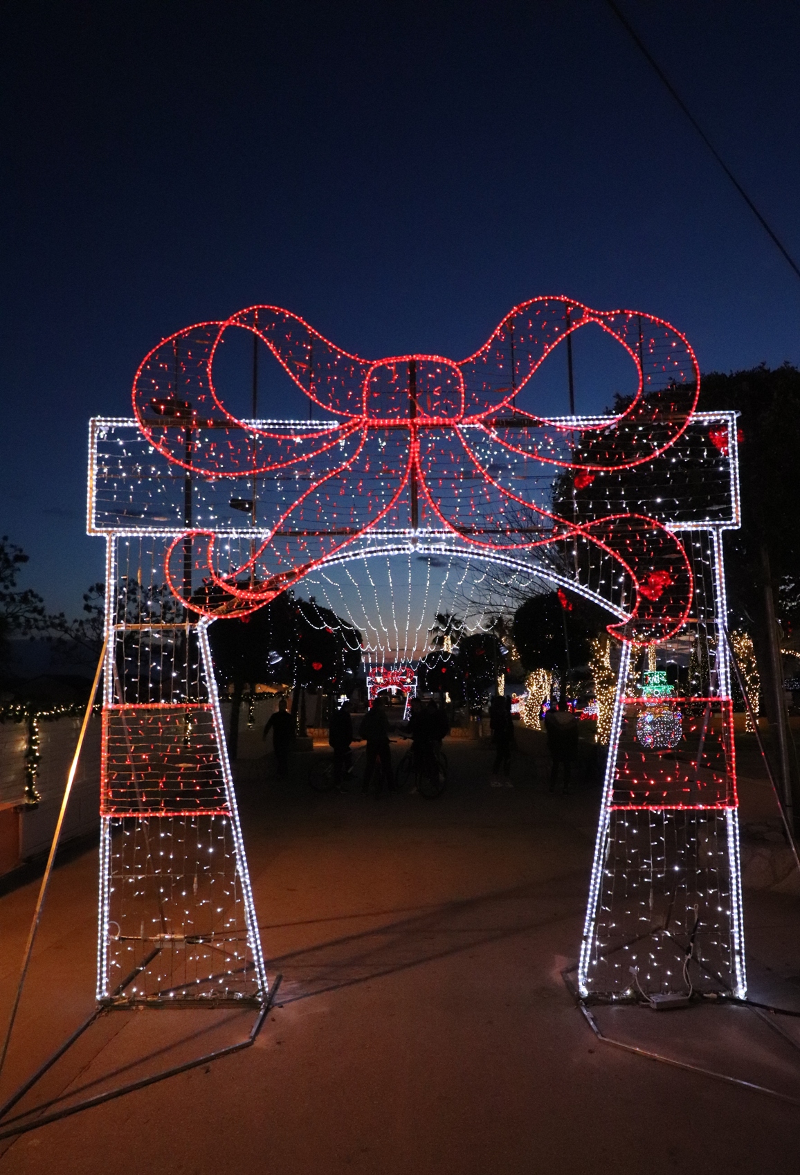 Božićna svjetla i adventski ugođaj na Viru