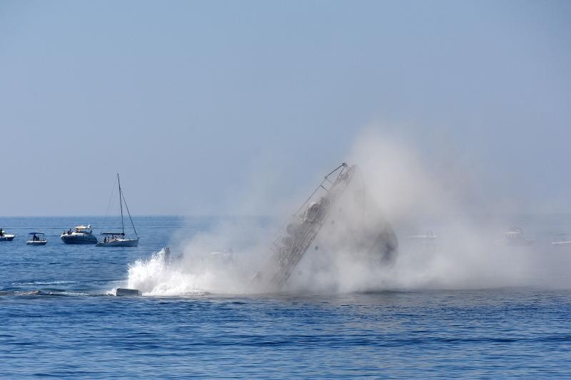 Premantura: Admiralski brod Vis potopljen kako bi postao ronilačka atrakcija. Photo: Duško Marušić/PIXSELL