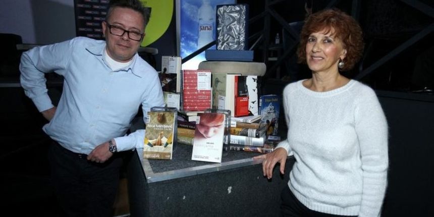 Nagradu V.B.Z.-a za najbolji roman podijelili Lada Vukić i Ivica Ivanišević, Foto: Anto Magzan/Pixsell