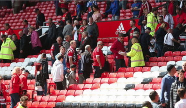 Zbog simnjivog paketa evakuiran Old Trafford