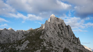 Velebitska katedrala – Tulove grede. Foto: Vinko Pešić Velebitska katedrala – Tulove grede. Foto: Vinko Pešić