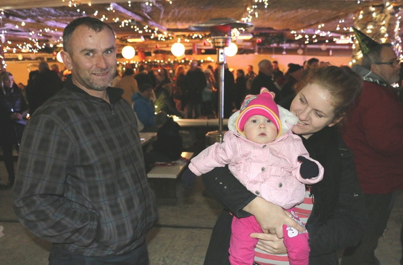 Virani 2016. godinu dočekali uz Lidiju Bačić, Leteći odred i spektakularan vatromet Virani 2016. godinu dočekali uz Lidiju Bačić, Leteći odred i spektakularan vatromet