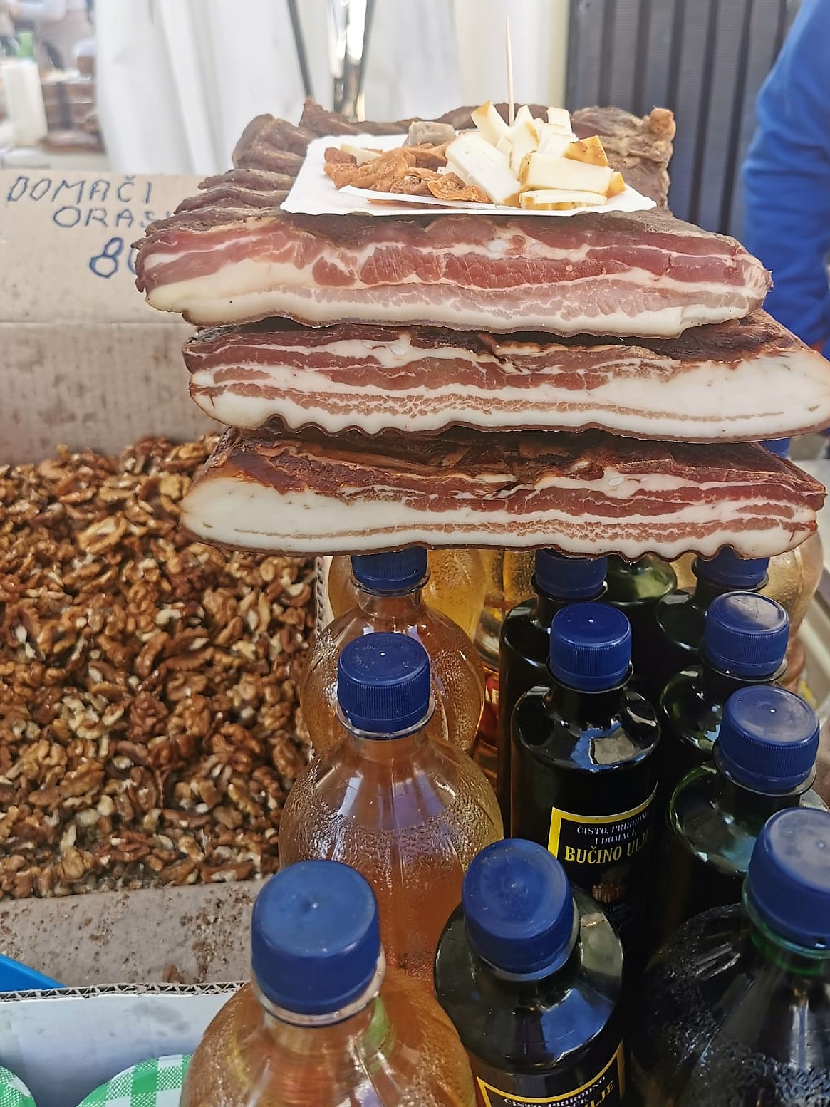 Posjetili smo manifestaciju Jesen u Lici Posjetili smo manifestaciju Jesen u Lici