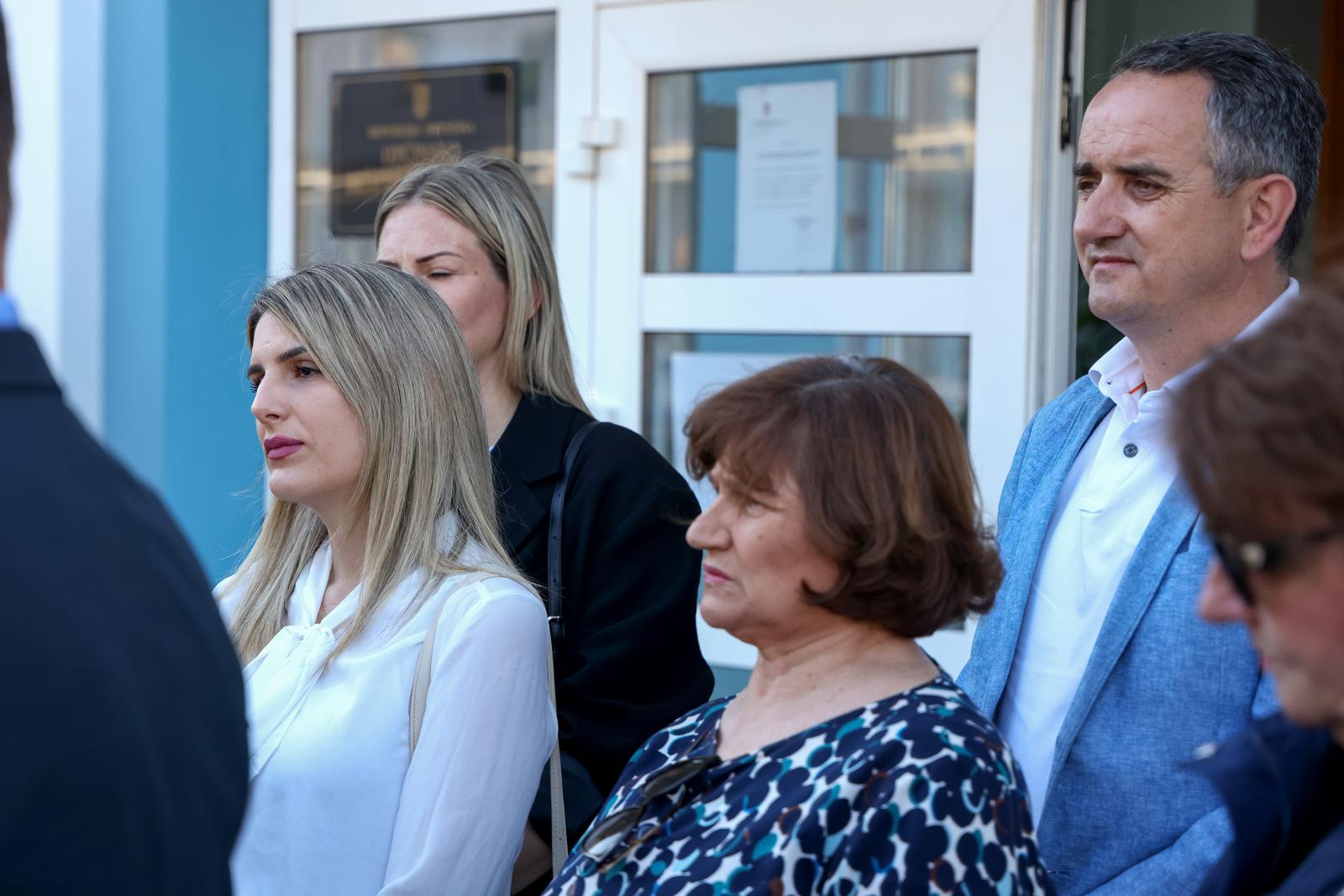 Predaja županijske liste HDZ-a i kandidat za župana Josip Bilaver Predaja županijske liste HDZ-a i kandidat za župana Josip Bilaver