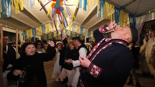 Virske maškare: Karnevalska povorka i Trio Gušt