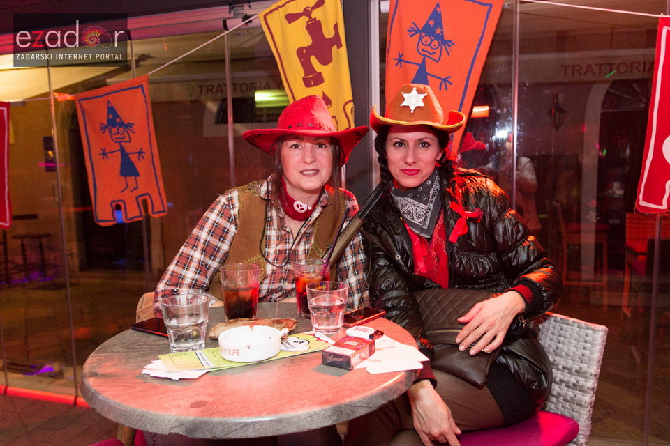 Cafe bar Doma: Povratak u Dolinu ćupova Cafe bar Doma: Povratak u Dolinu ćupova