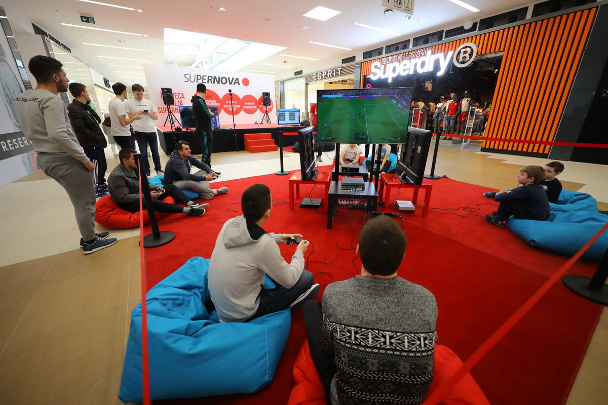 Veliko otvorenje novog dijela centra Supernova Zadar Veliko otvorenje novog dijela centra Supernova Zadar