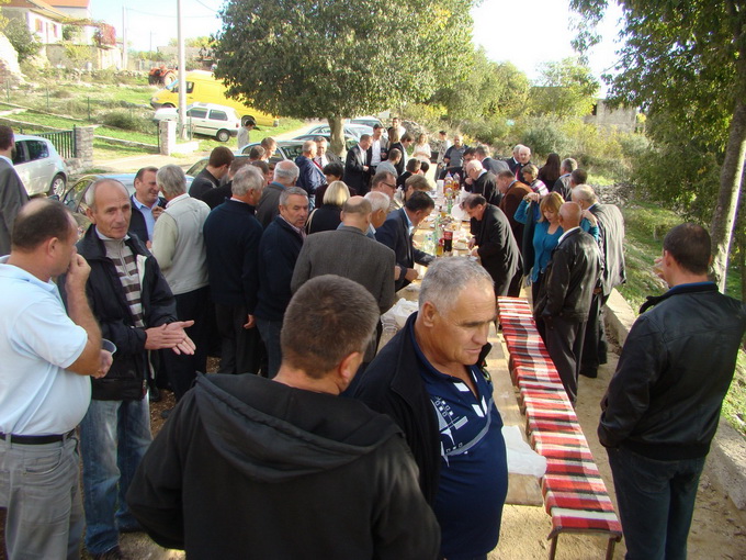 U Buliću otkriveno poprsje don Petra Nakića, foto: Marko Ledenko U Buliću otkriveno poprsje don Petra Nakića, foto: Marko Ledenko