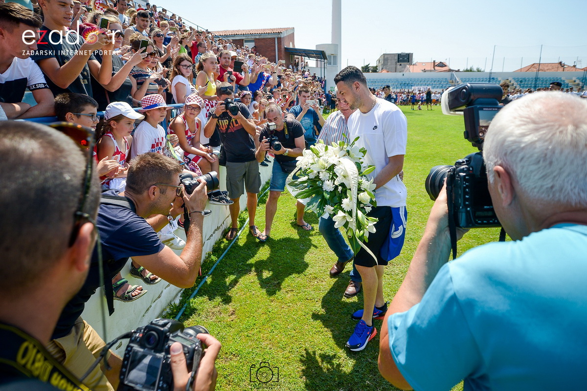 Zadarska vatrena četvorka na Stanovima se družila s mladim zadarskim nogometašima