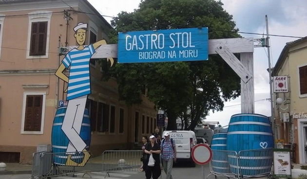 Sve je spremno za početak biogradskog Gastro stola 2016. Foto. Gordana Šarić