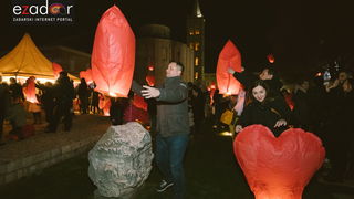 Humanitarni svjetlosni spektakl “Zaželi ljubav 2018.” @ Forum