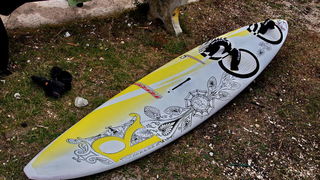 Kiteri i surferi uživali u jakom jugu