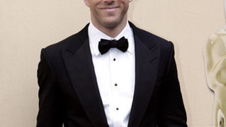 82. Red Carpet Oscara (oscar.go.com)