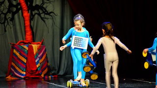 Circo Art u HNK Zadar izveo predstavu “Povratak u prirodu”