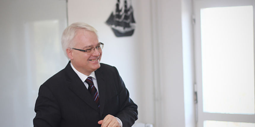 Predsjednik Josipović u Zadru (foto:Saša Čuka) Predsjednik Josipović u Zadru (foto:Saša Čuka)